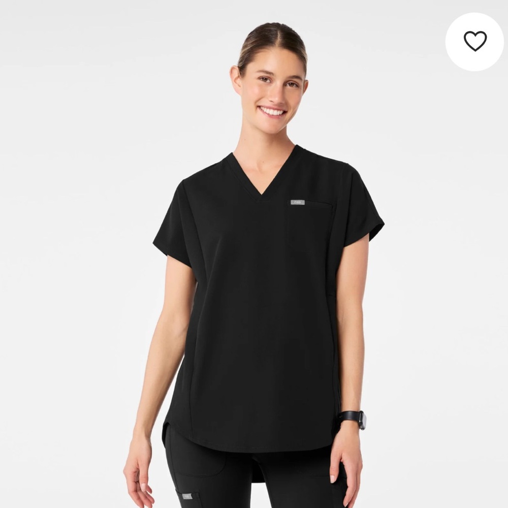 Black Figs Addison Oversized Tunic Scrub Top